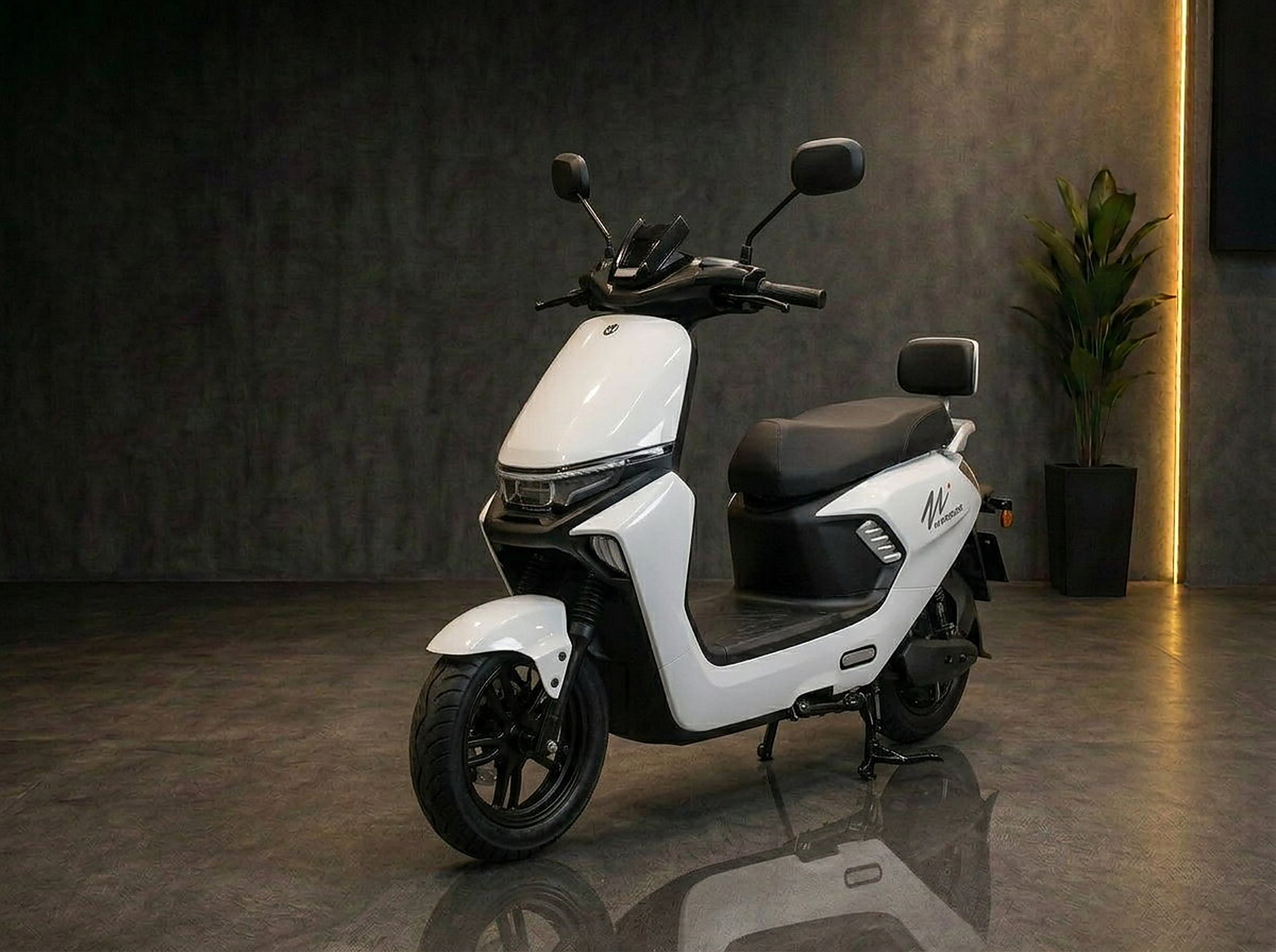 Scooter elétrica LUVVE A4 na cor Branco