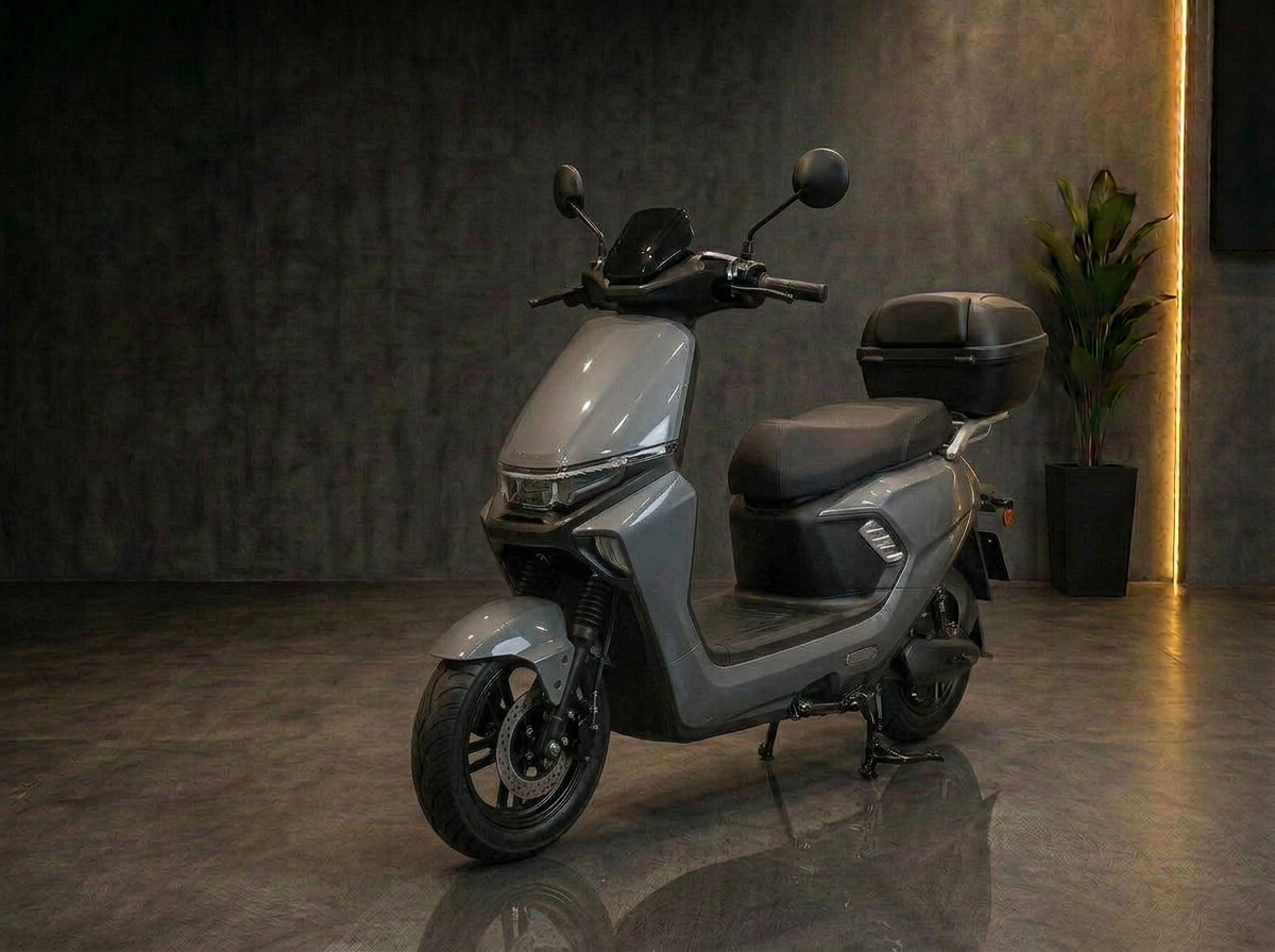 Scooter elétrica LUVVE E50 na cor Cinza